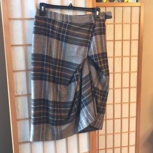 Plaid skirt- brown NWT